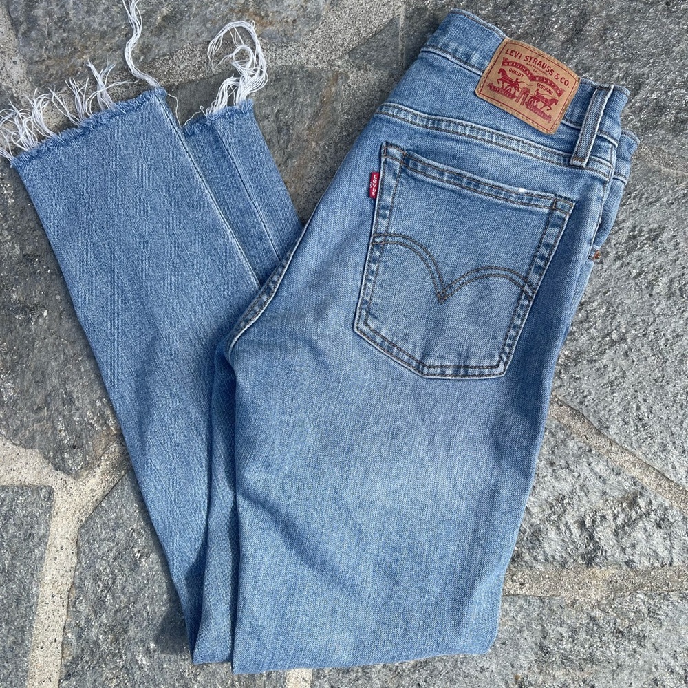 Levi’s Wedgie Skinny Jeans / Size 26